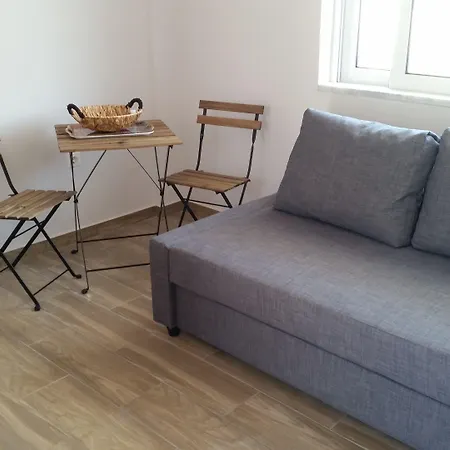 Ria's Deluxe Lägenhet Faliraki