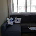 Ria's Deluxe